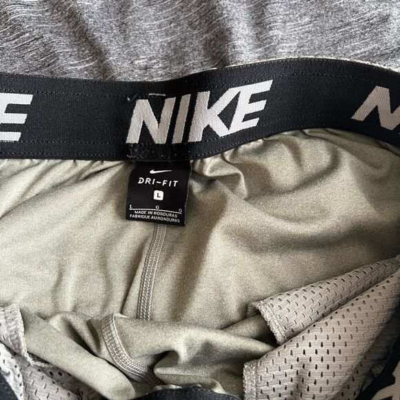 Nike Men's Standard Fit Lightweight Elastic Waist Dri-Fit Short (Grey,L) - Picture 8 of 10